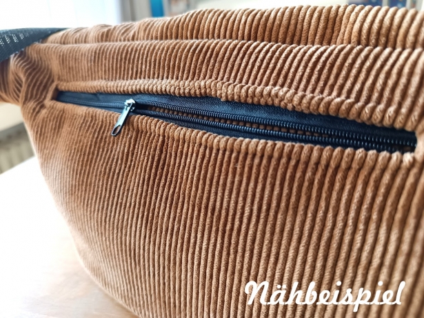 5m Endlosreißverschluss + 25 Zipper Ecru